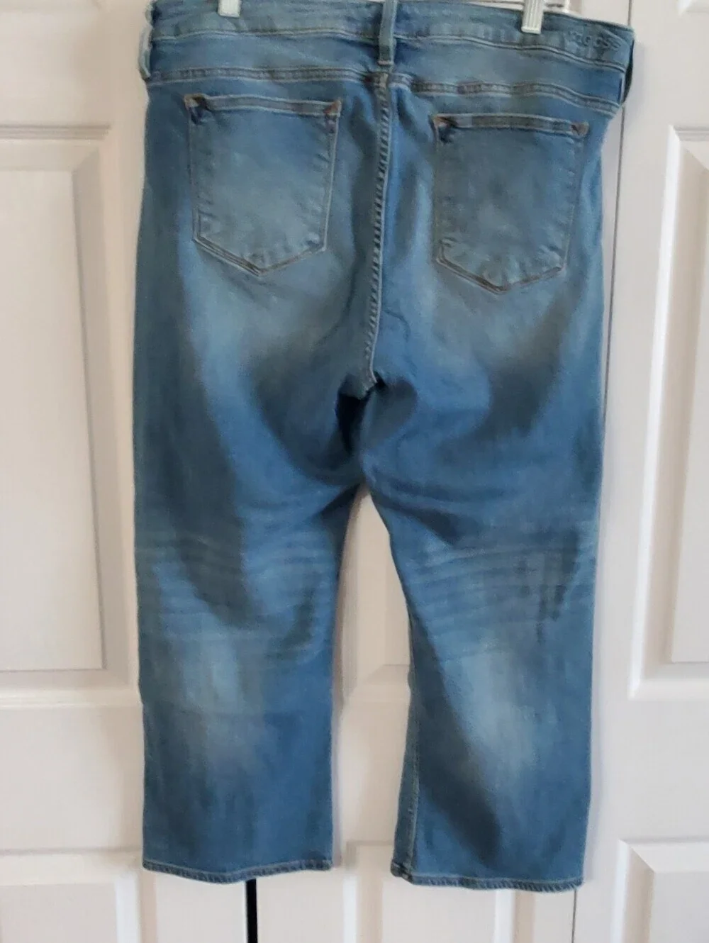 VIGOSS MARLEY CROP STRAIGHT DENIM. 18 BLUE.STRETCH DISTRESSED